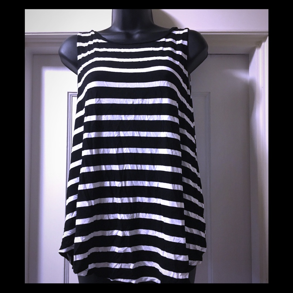 Barely worn old navy striped tank